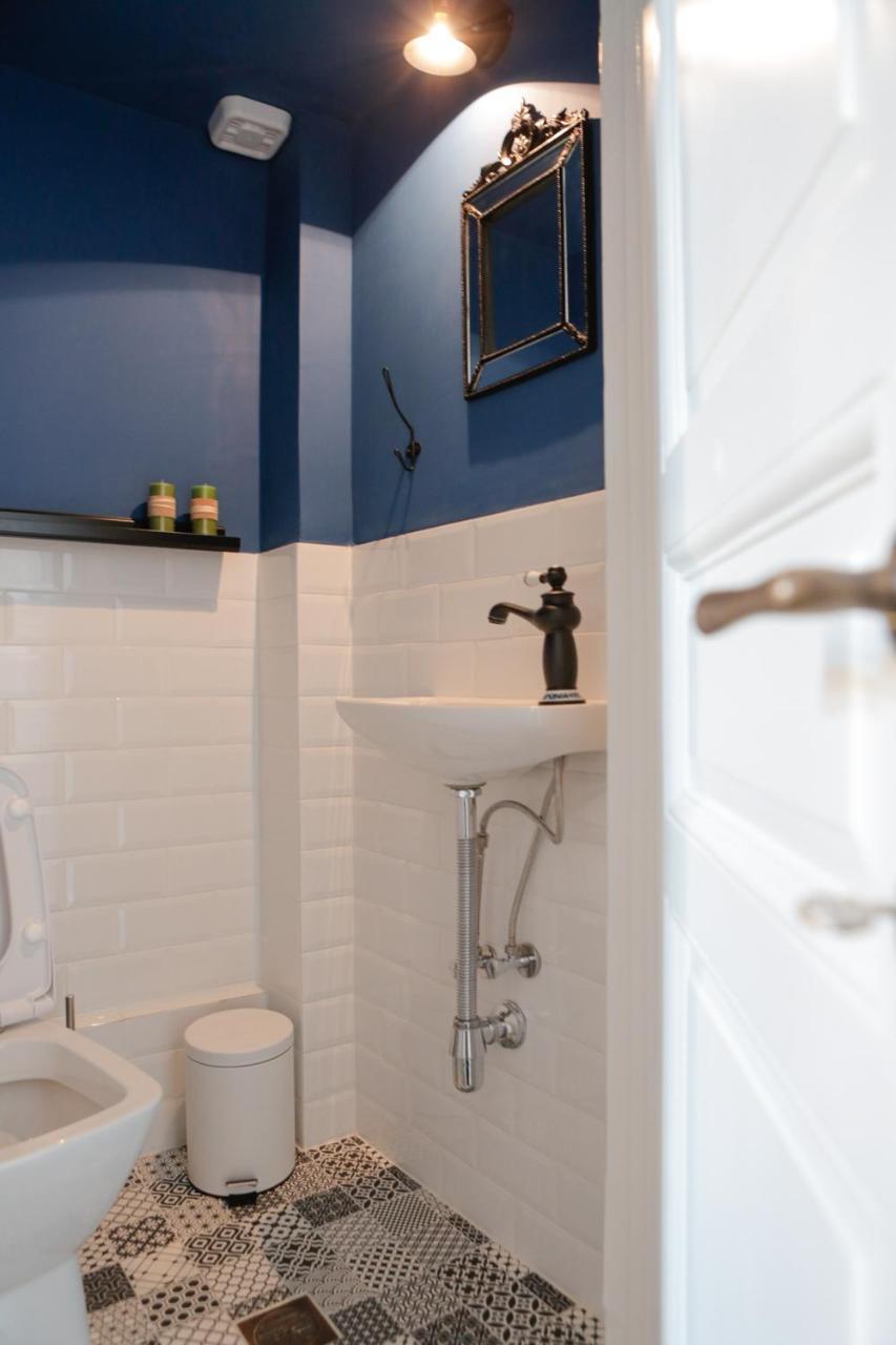# Alegra , 10mtrs From Venizelou Metro Station Apartmán